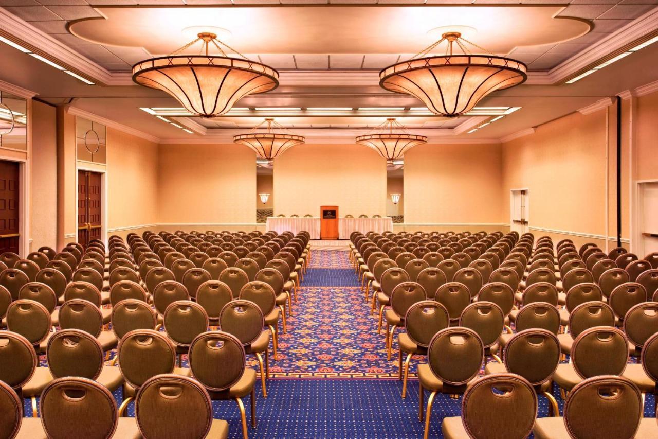 Sheraton And Conference Center Hotel Syracuse