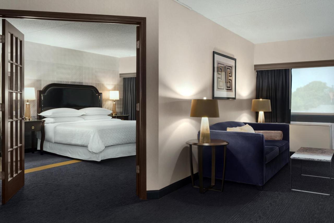 Sheraton And Conference Center Hotel 3*