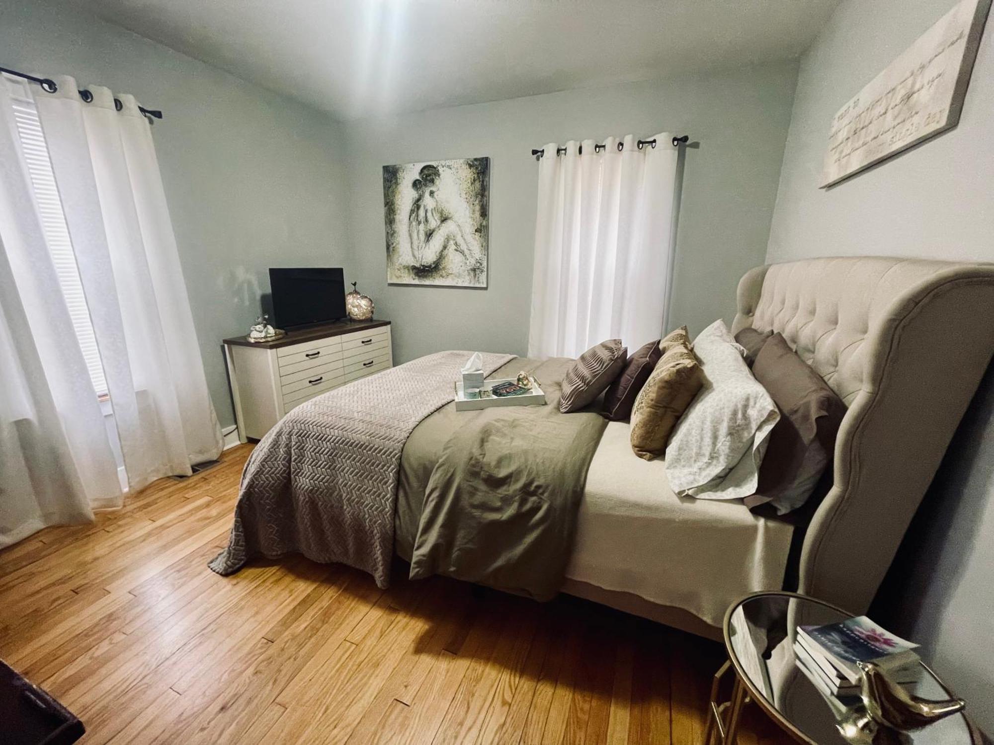 To Kenwood Conveniently Located Apartment Syracuse