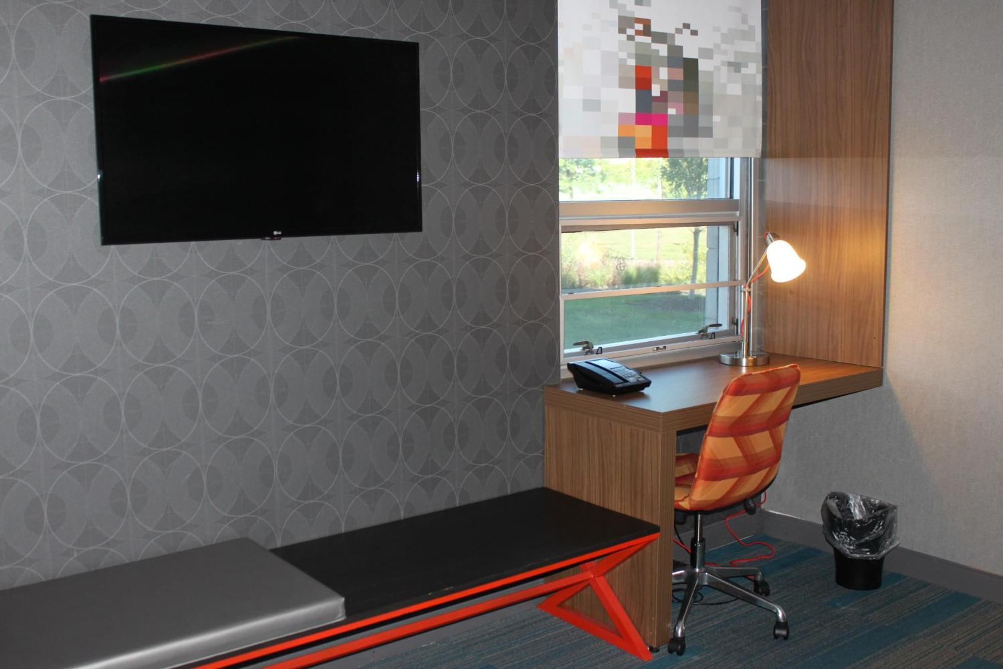 Hotel Aloft Inner Harbor 3*