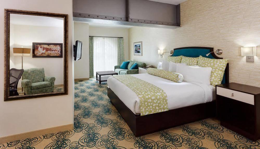 Skyler Syracuse, Tapestry Collection By Hilton Hotel